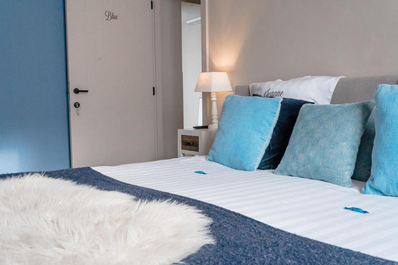 ニーウポールト Jeanne Bed & Breakfast エクステリア 写真